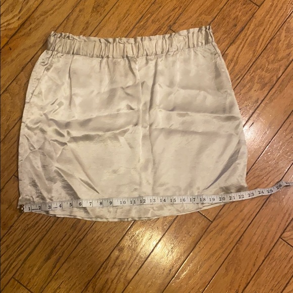 Banana Republic Metallic Skirt with Elastic Waist - Picture 4 of 6